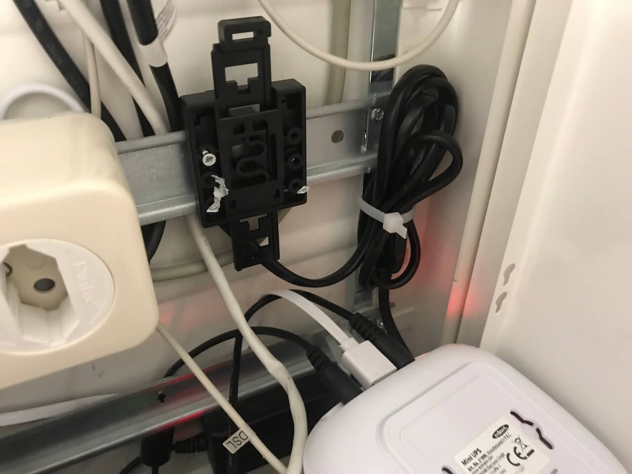 Ednet Mini USV für Router und Smart Home Zentrale im Test – Dein Smart ...